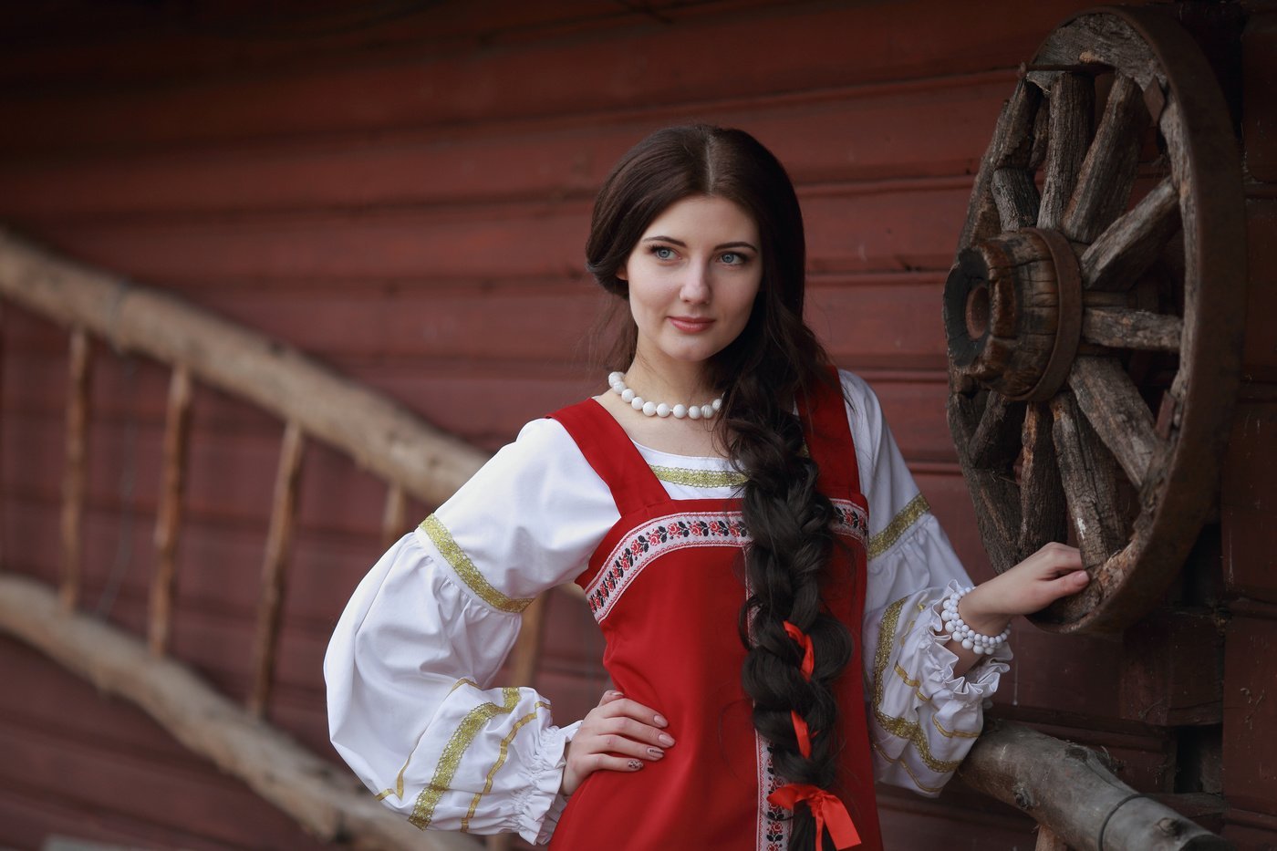 Girls in Slavic costumes’s look of the day — catch her live in Delhi